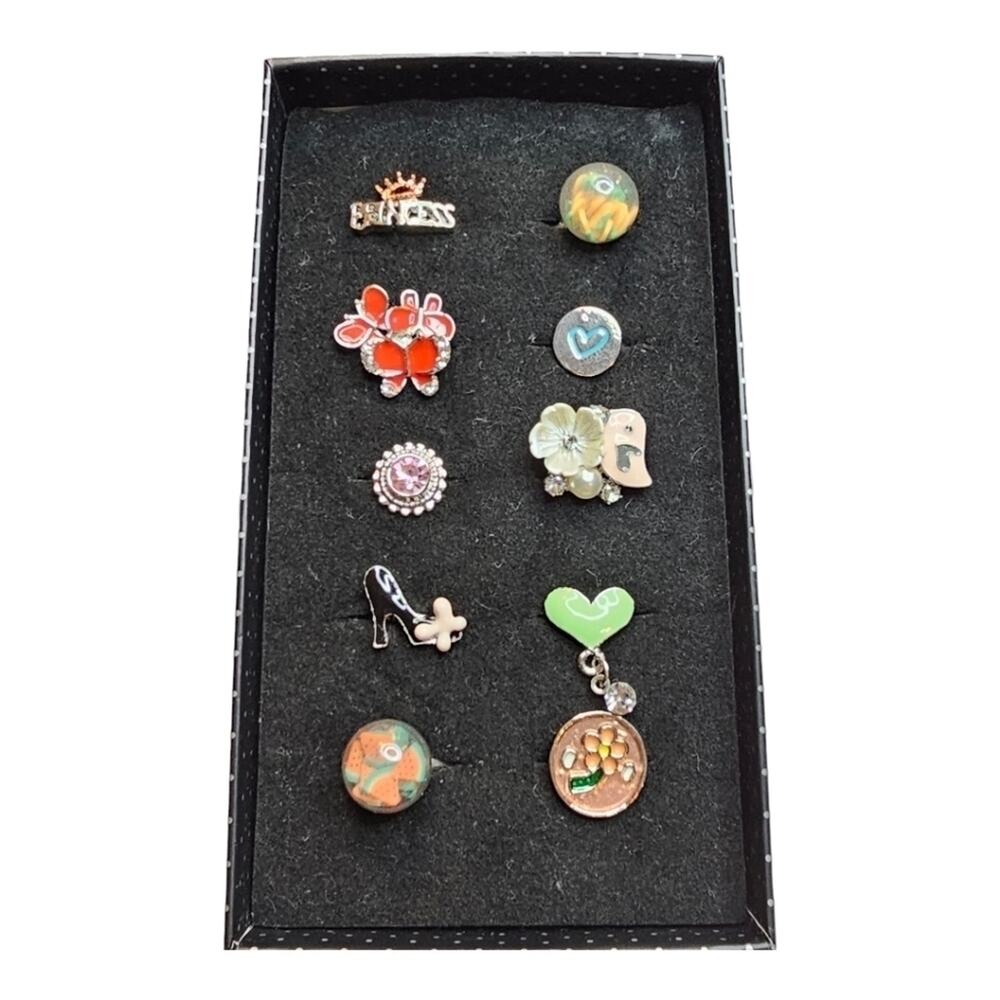 Paparazzi Lot of 10 Adjustable Rings in Cute Box, Preteens and Teens. NEW #11